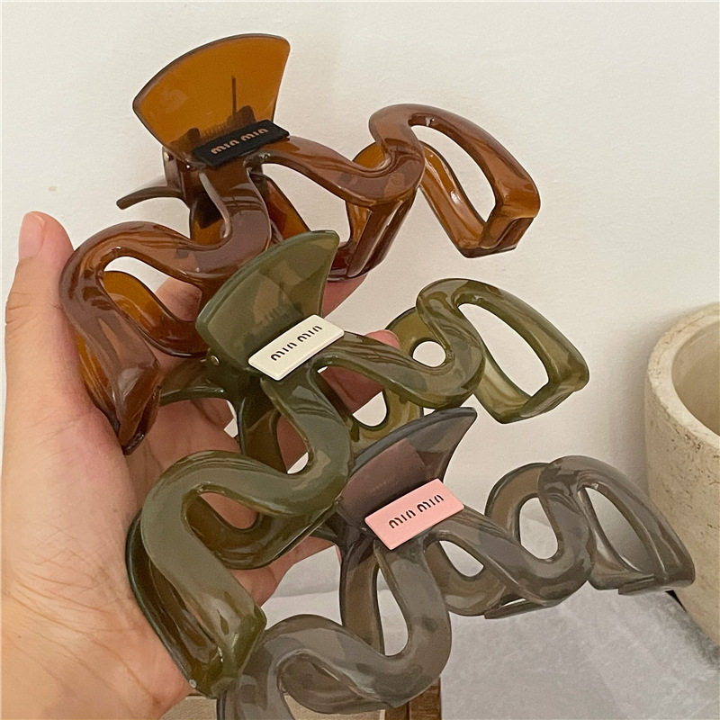 冰透质感合金字母贴标M形抓夹