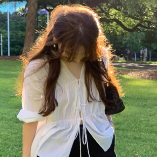 现货OUNCE韩国东大门白色系带收腰长袖V领衬衫女棉制上衣衬衣短款
