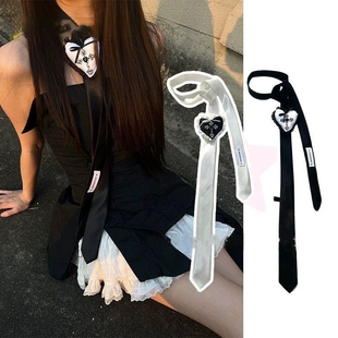 日韩y2k亚文化手作 甜酷 花边黑白两色款爱心十字架细领带 项链女