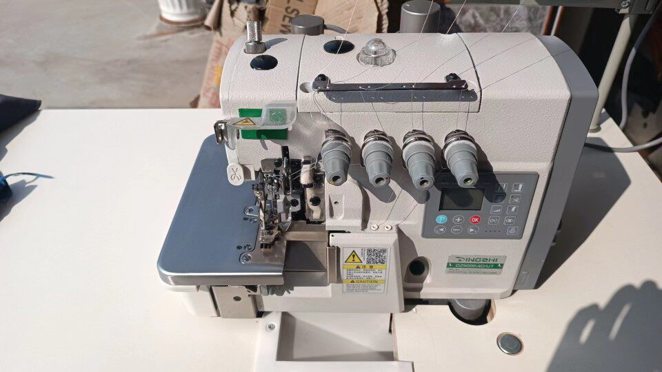 二手全自动电脑自动剪线自动抬压脚四线锁边机码边机包缝机拷边机