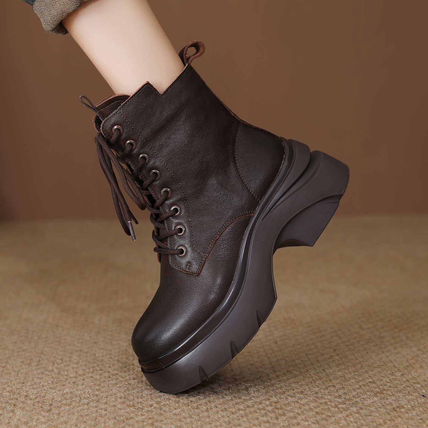 小个子厚底英伦风马丁靴女2025冬加绒复古松糕底百搭真皮短靴