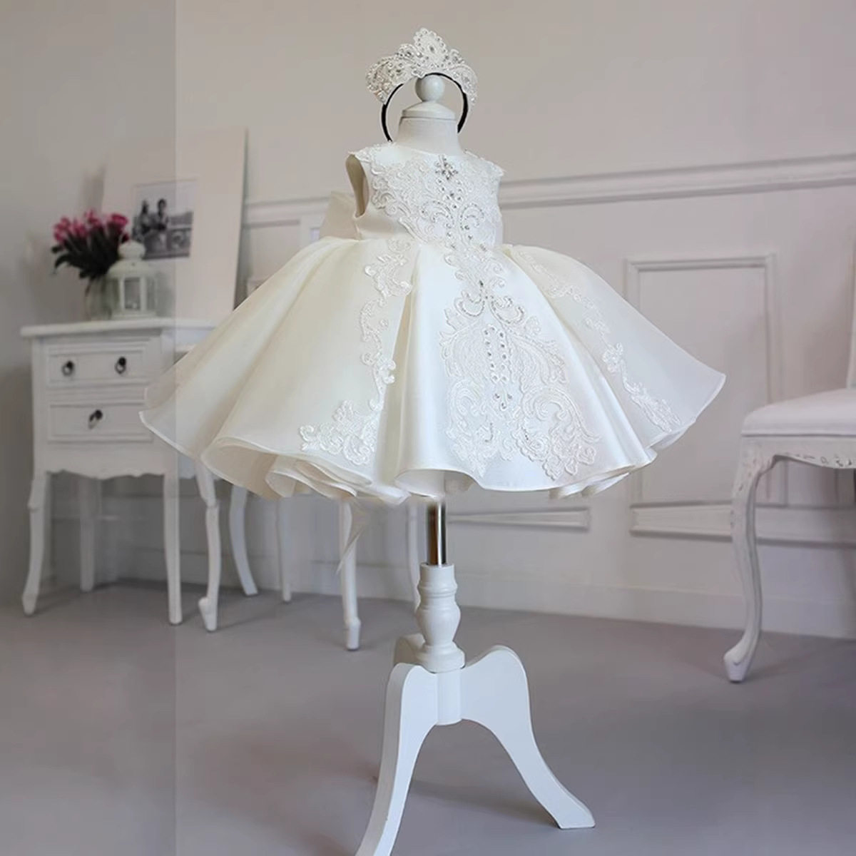 儿童礼服高档白色花童婚礼蓬蓬裙女童洋气连衣裙生日公主裙表演服