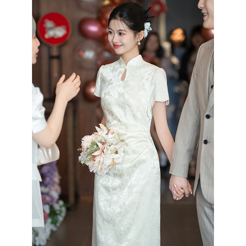 新中式旗袍改良年轻款少女2024新款夏季高级感小个子订婚礼服