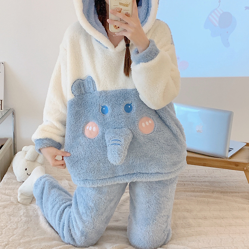 实拍新款冬季法兰绒长毛绒睡衣女连帽网红卡通甜美长袖家居服套装