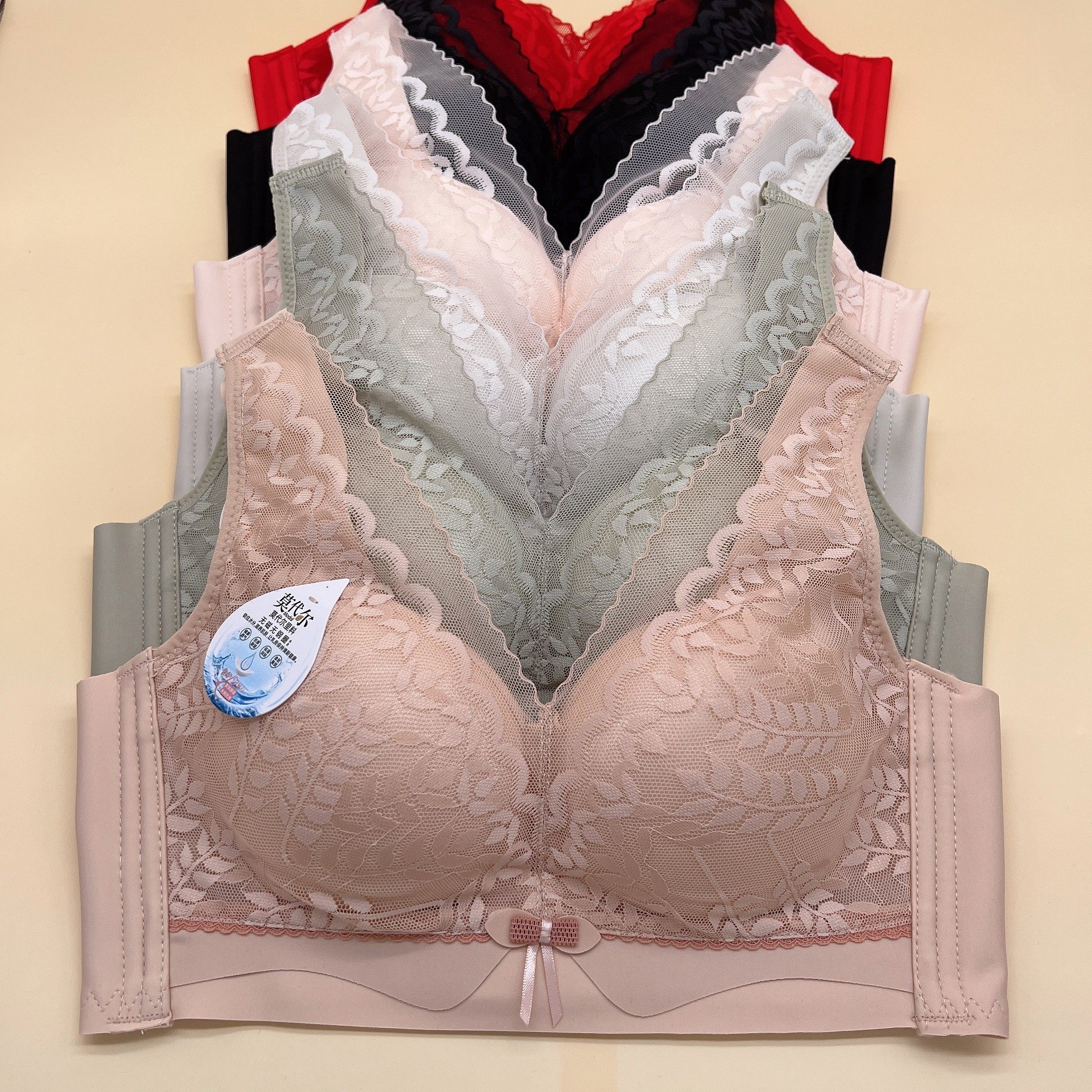 施蝶曼6629内衣女聚拢小胸中厚B杯防下垂收副乳调整型无钢圈文胸