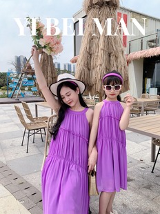 三亚海滩特别的亲子装沙滩海边度假高端炸街亲子装2024夏季连衣裙