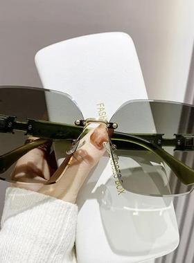 感光变色2025新款百搭遮阳显瘦无框美妆太阳镜防紫外线墨镜显脸小