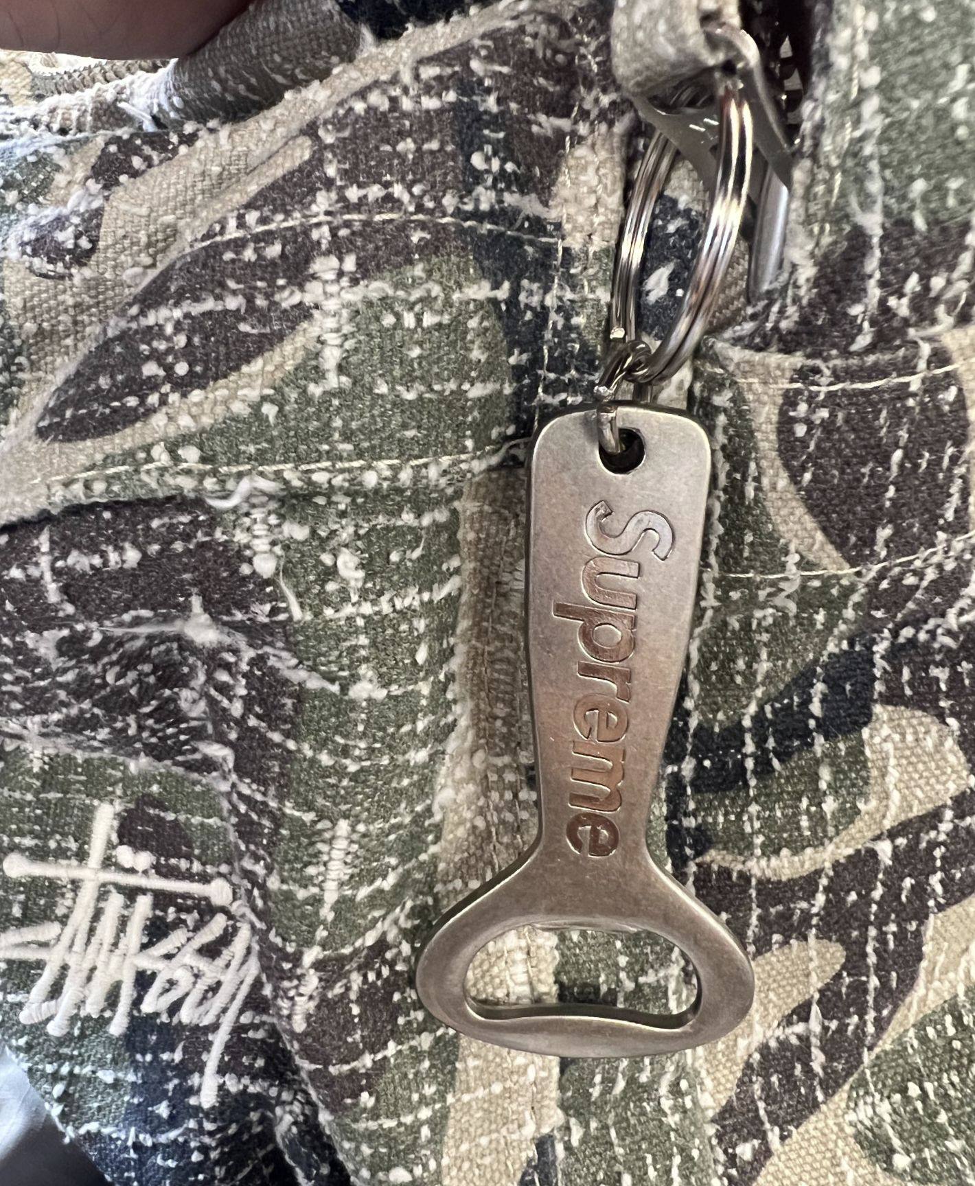 thumbnail for In Stock! Sup Fw24 Week3 Bottle Opener Keychain, Simple and Portable Bottle Opener