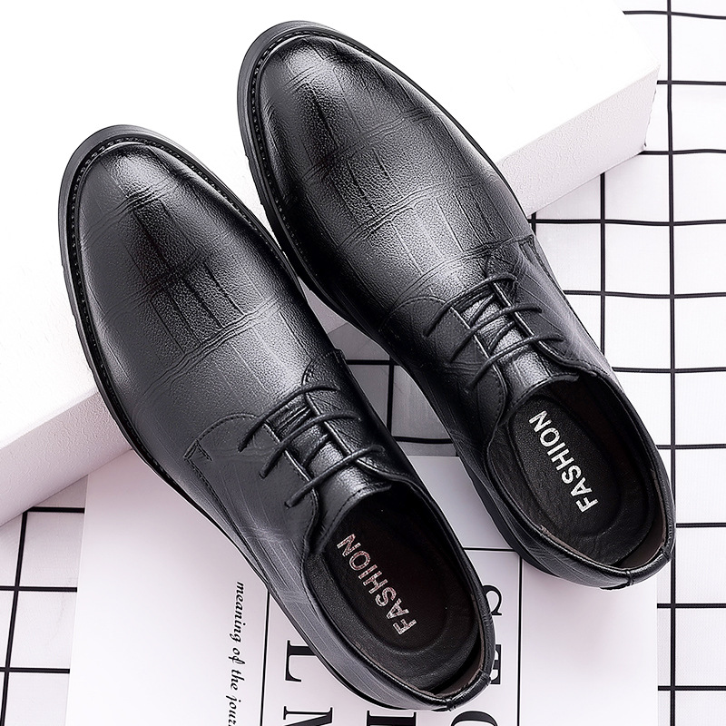 2025年新款真皮男鞋软底商务休闲青年皮鞋系带潮鞋压花约会驾车鞋