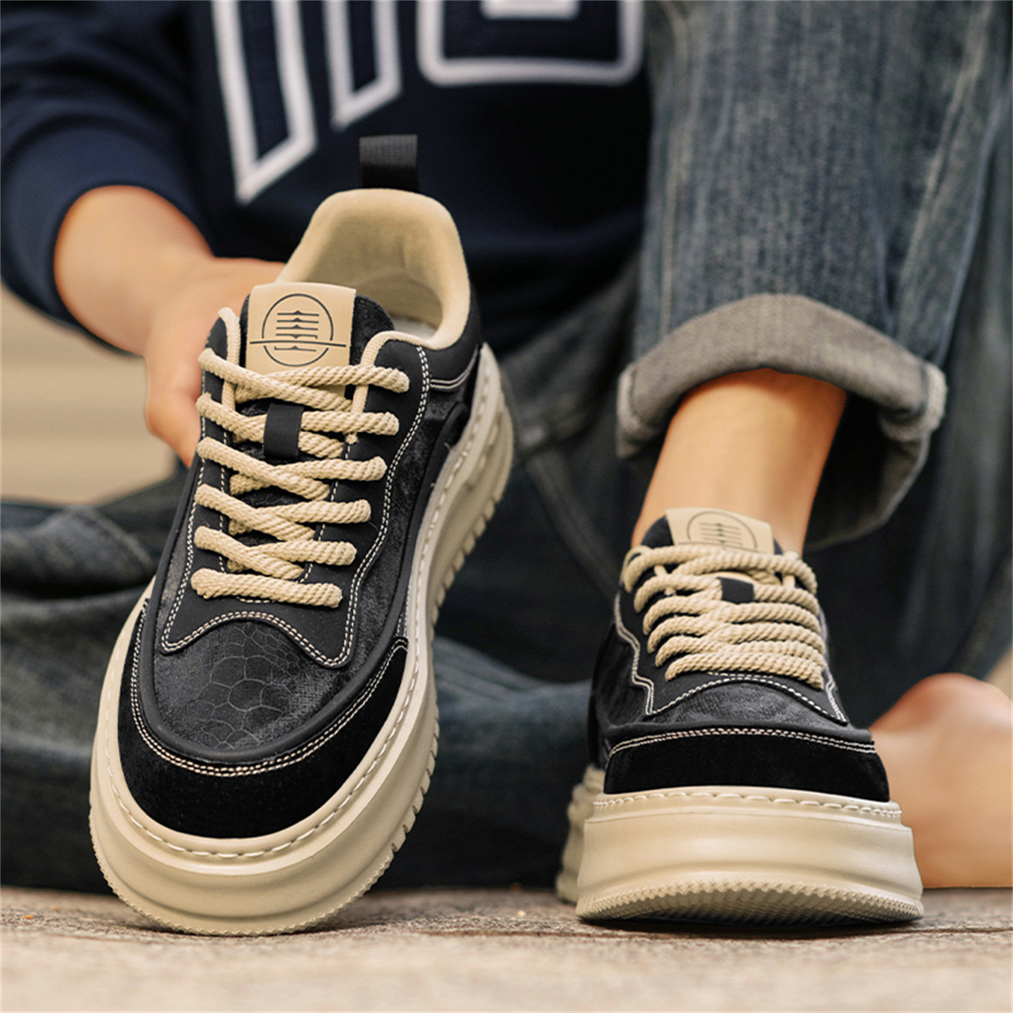 高端男鞋秋季板鞋黑色皮面百搭增高休闲鞋子男款冬季加绒冬天潮鞋