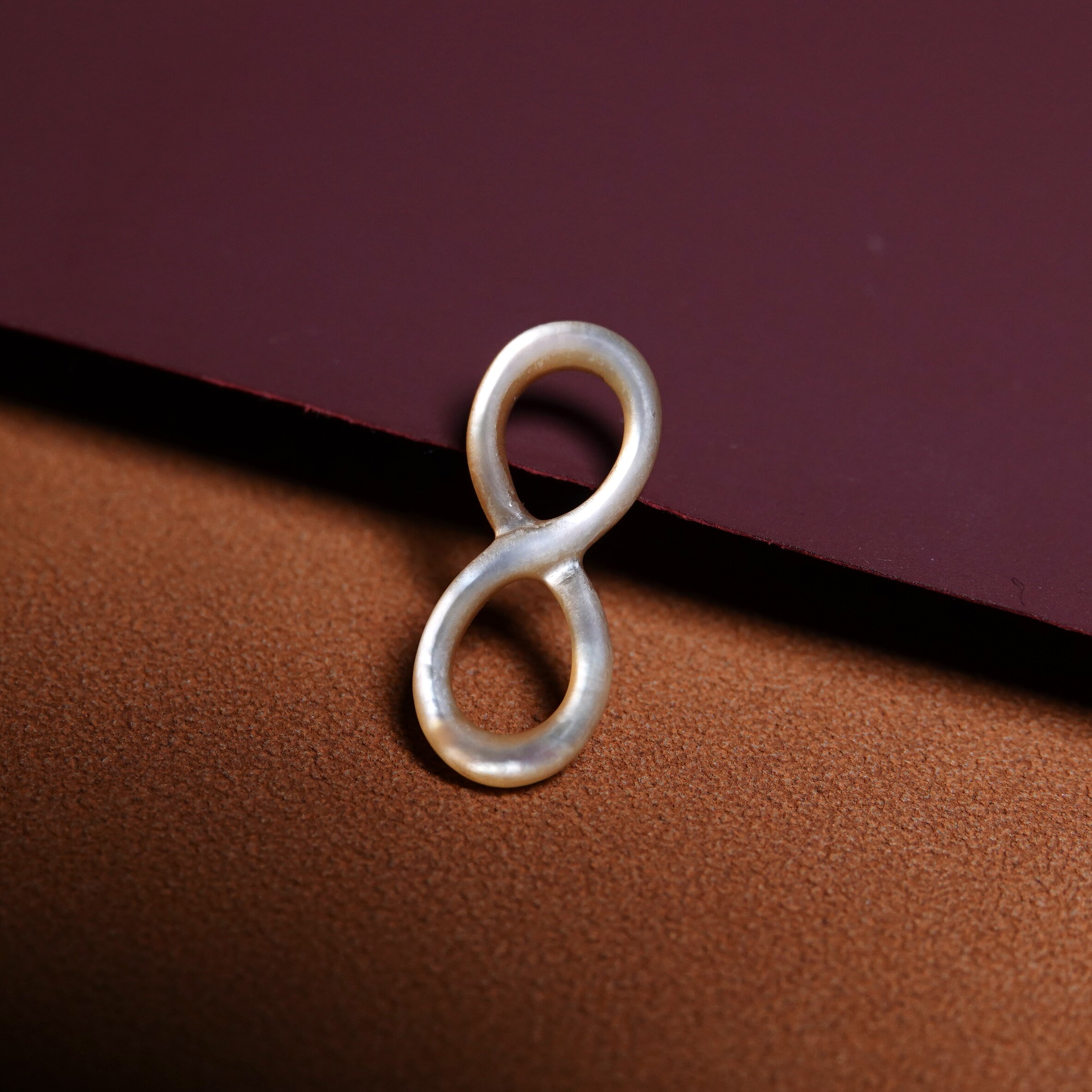 牧区老鱼骨八字环挂件藏式小元素文玩纯手工念珠侧挂百搭吊坠配饰