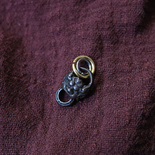 原生态天铁托甲经书扣侧挂吊坠支巴扎雪狮兽面饕餮纹虎头吊坠背云