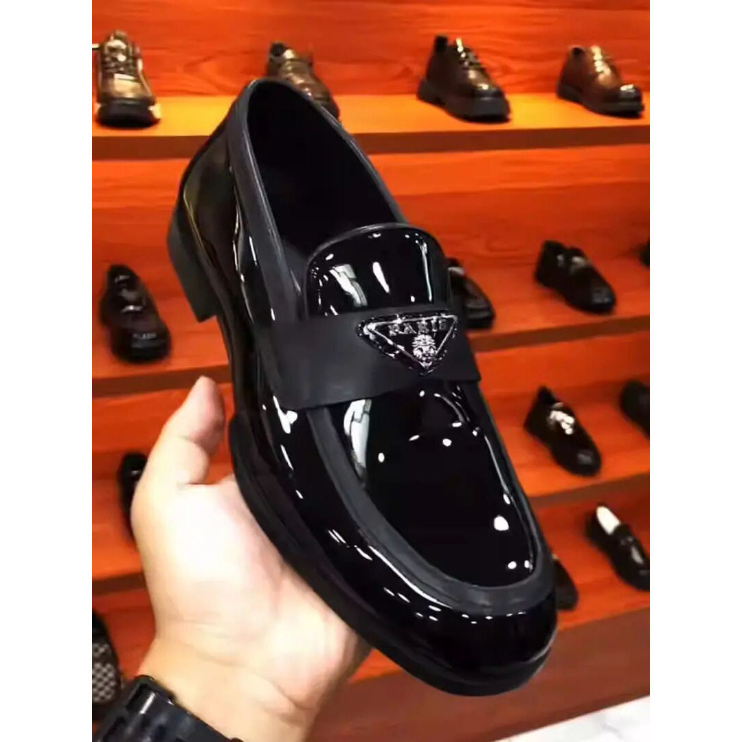 春夏季新款百搭商务休闲亮皮男鞋简约时尚潮流皮鞋真皮软底英伦风