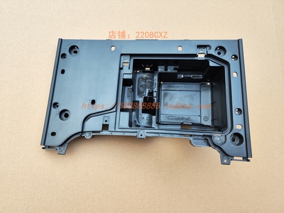 新大洲本田125T-39脚踏板电池盒