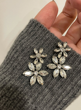WXL吾小历同款镶钻雪花耳环女韩国小众设计水晶花朵耳饰时髦复古