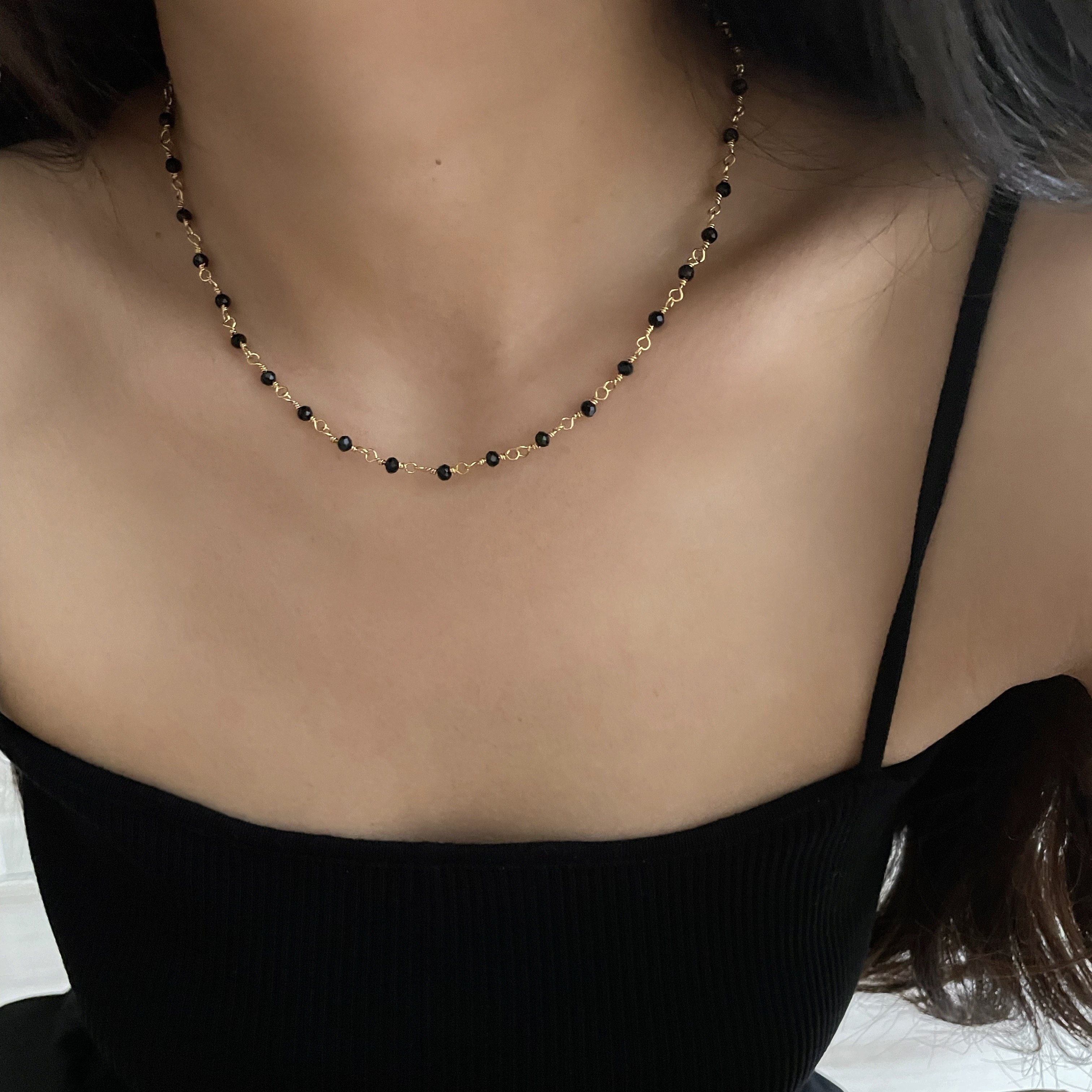 sampan定制杨采钰同款黄铜镀18k真金间隔小黑珠子锁骨链气质项链