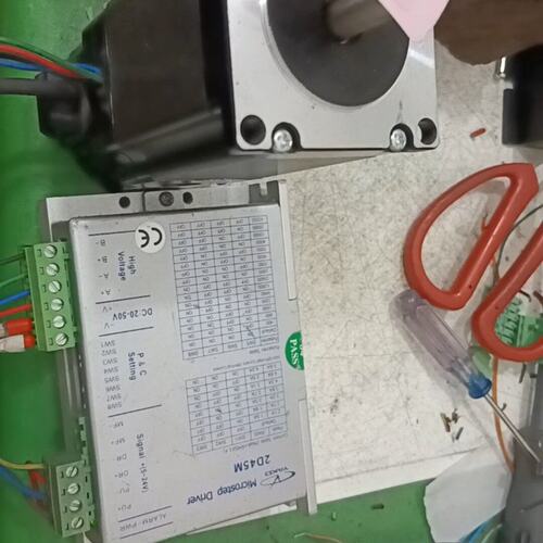 议价步进驱动器2D45M2D42M2D556