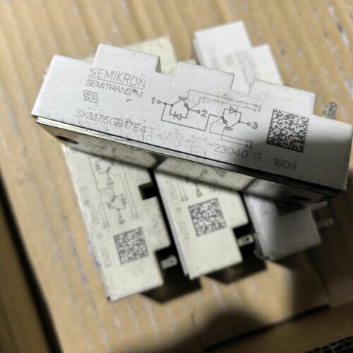 议价西门康模块SKM75GB17E4SKM75GB12T4SKM75GB176D