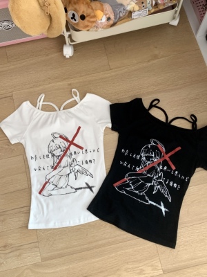 Blurred bear原创日系辣妹斜肩收腰宅萌短袖夏季新款宅系t恤上衣