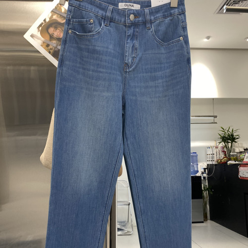 OUNA欧娜-26夏上新四面弹九分直筒裤牛仔裤6579