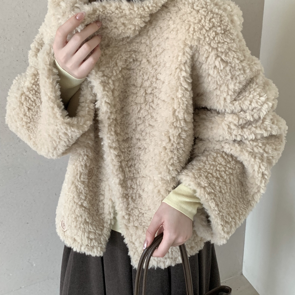 MUUTIS牧缇-暖锁温慕斯羊毛保暖皮毛一体外套（含14绵羊毛）tp317