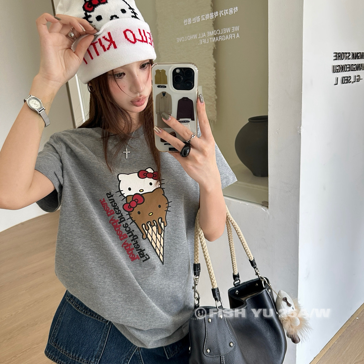FISH YU -itty甜筒冰激凌字母印花正肩小版弹力磨毛短袖T恤25686