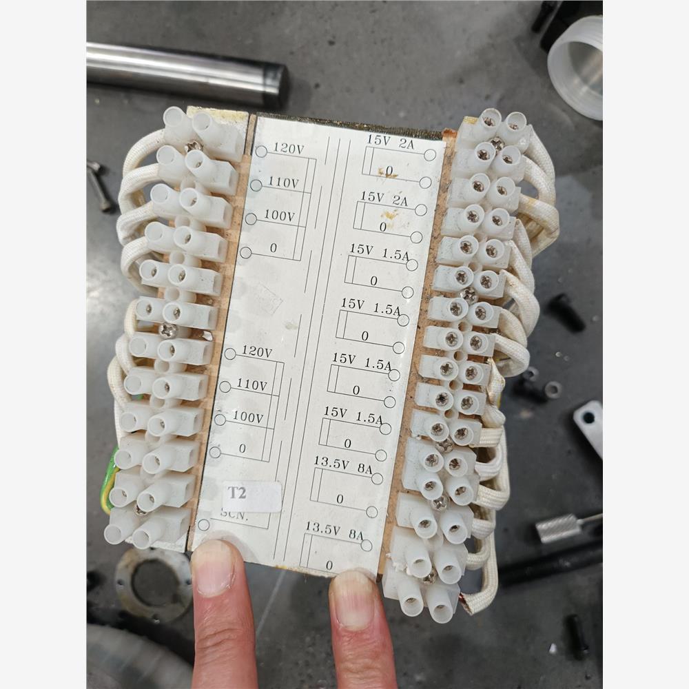 议价变压器，铁芯变压器，输入110-120，输出15V，1.5A
