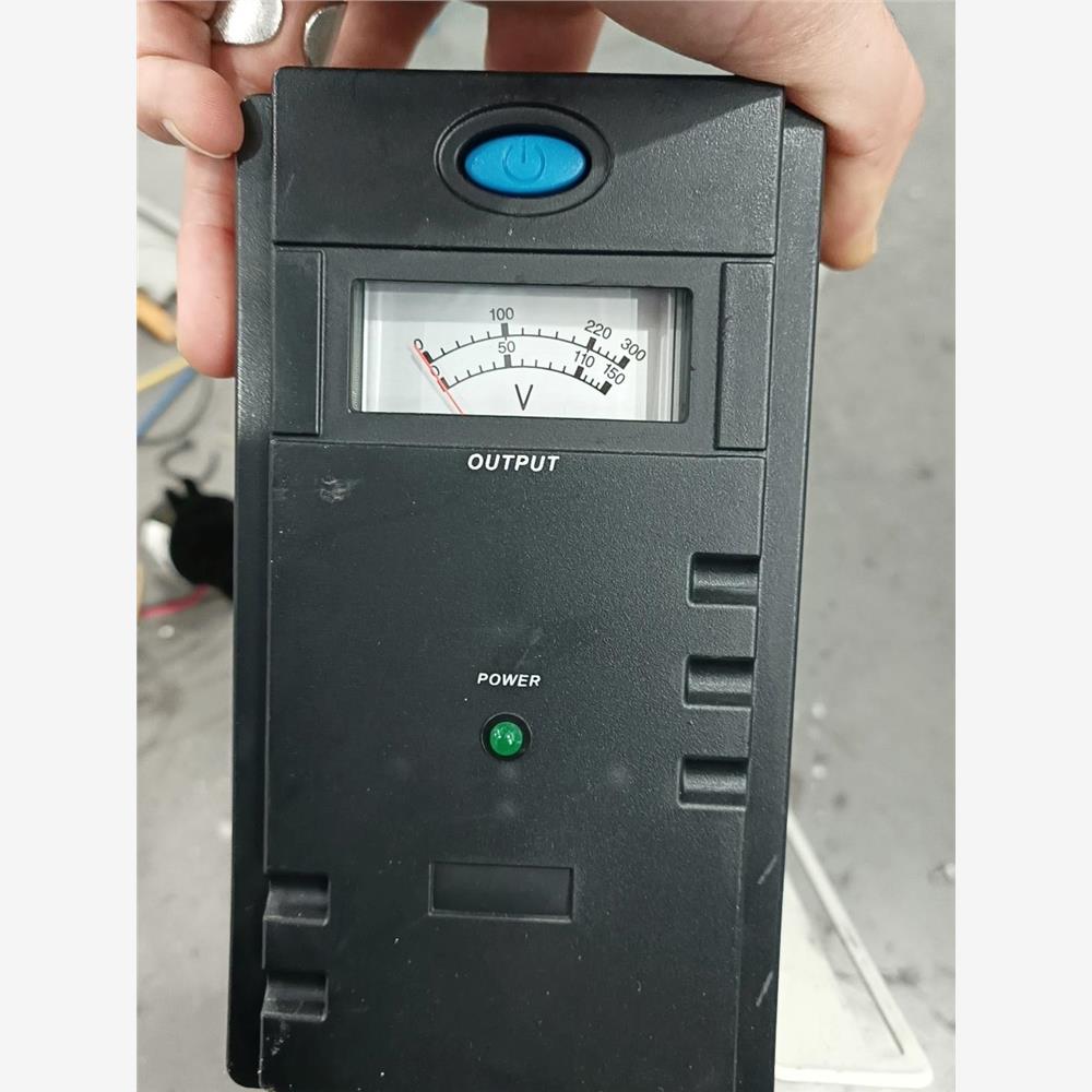 议价台湾产110V稳压器，输入110V，输出110V，2000W
