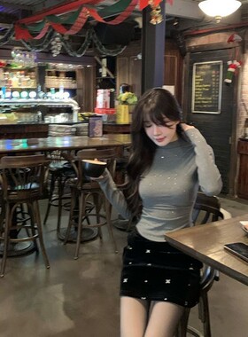 德绒亮片爆闪半高领打底衫女秋冬2026高级感修身褶皱掐腰显瘦上衣