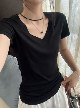 黑色v领短袖t恤女夏季正肩修身辣妹小众设计感上衣服新款简约别致