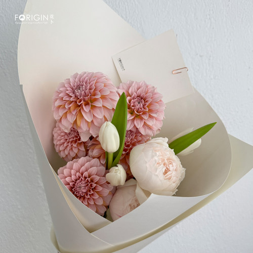 治愈系可爱瓷玫瑰北京同城鲜花