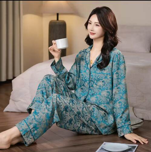 高级感气质真丝绸睡衣女