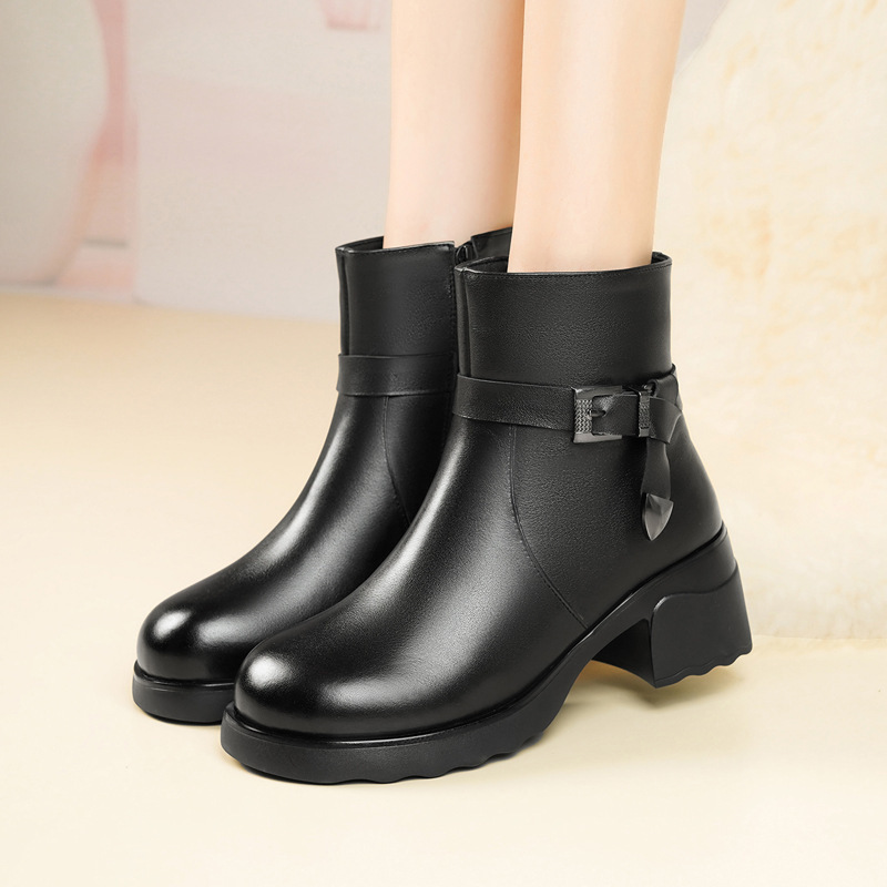 2025真皮高跟雪地靴女短靴皮毛一体鞋子冬季加绒加厚棉鞋粗跟羊毛