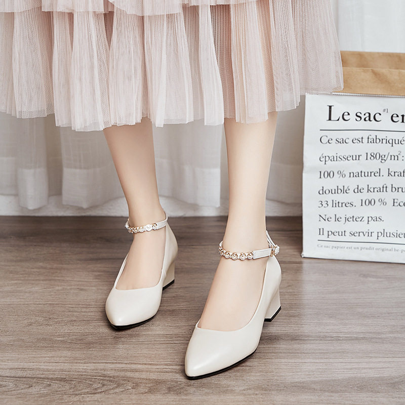 真皮软底高跟一字扣带旗袍鞋跳舞鞋白色中老年妈妈鞋单鞋女鞋皮鞋