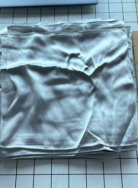 小蓝真丝 银灰色素绉缎手帕巾30*30CM 100%桑蚕丝口袋巾
