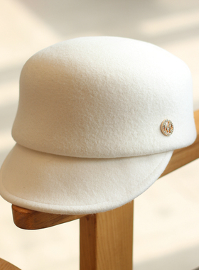 帽范 白色优雅小香风M标羊毛呢马术帽秋冬轻奢款英伦百搭鸭舌帽女