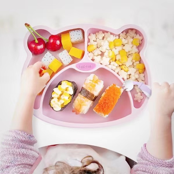 宝宝餐盘卡通学吃饭硅胶餐盘家用防摔吸盘式分格辅食碗儿童餐具