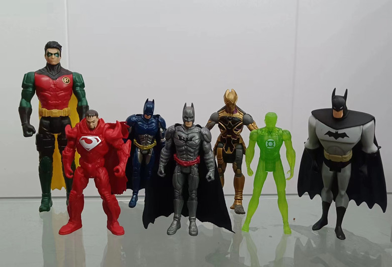 美泰散货 DC漫画英雄蝙蝠侠 罗宾 绿灯侠 超人佐德3.75寸可动玩偶