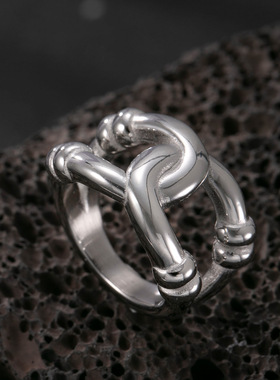 欧美小众双层镂空钛钢食指戒