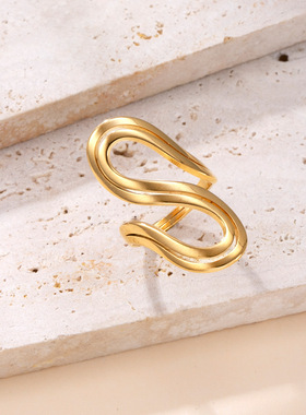 欧美设计感钛钢S型镂空戒指