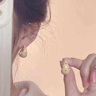 小清新奶黄滴釉波点耳环女新款爆款耳钉复古高级感气质百搭耳饰品