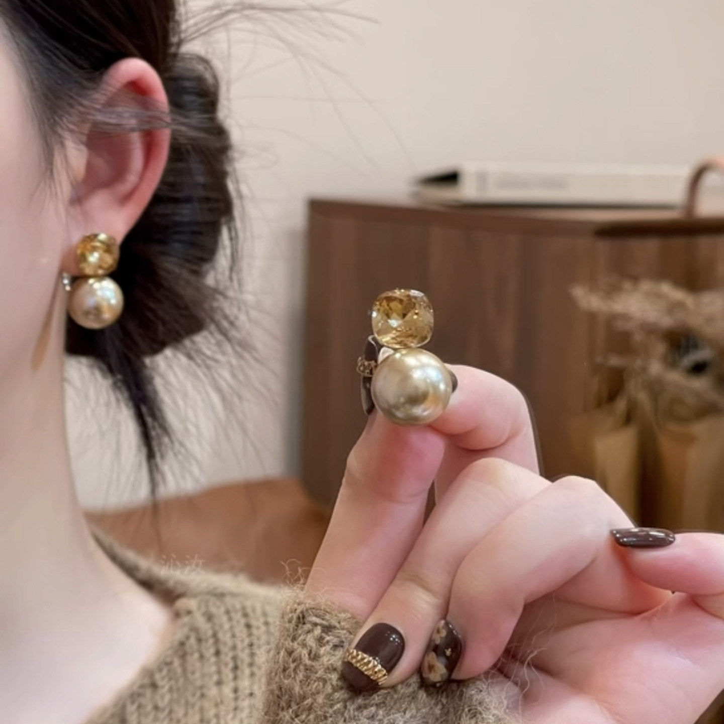 琥珀色流光锆锆珠珠耳钉女气质耳钉高级感独特漂亮耳饰时尚复古风,饰品/流行首饰/时尚饰品新,耳钉,淘宝优惠券,粉丝福利购,淘宝优惠卷