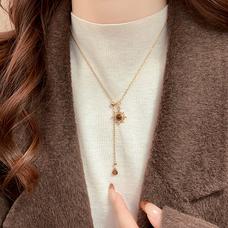 日韩长款太阳花虎眼石项链