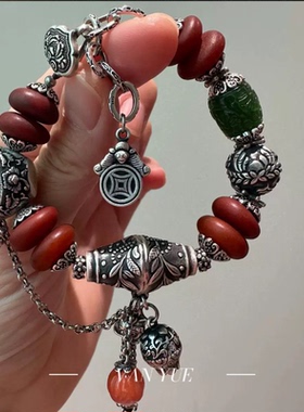S925银蜜蜡碧玉南红元宝石榴纹银珠花苞醒狮流苏蝙蝠手链多样性发