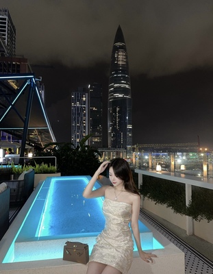 2021早春新款内搭暗纹防滑连衣裙