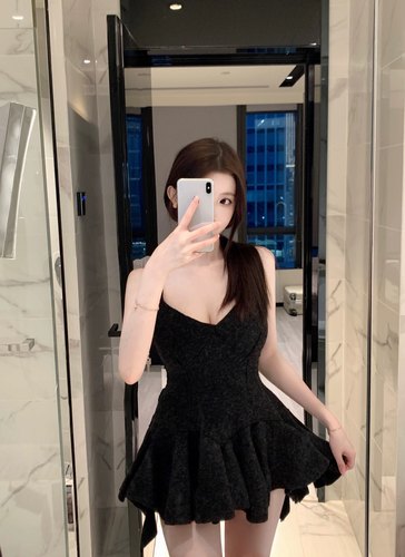 羊毛麻灰色贵气蓬蓬秋冬内搭