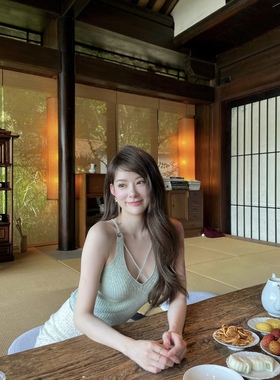 花珊珊同款夏季纯欲风交叉V领圆环豆绿色针织背心打底上衣