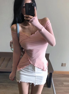 2019秋季交叉V领修身针织不规则波浪边上衣白色裙裤套装