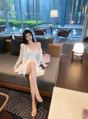 吊带连衣裙女夏季性感白色背心裙2021新款打底衫内搭中短裙子外穿