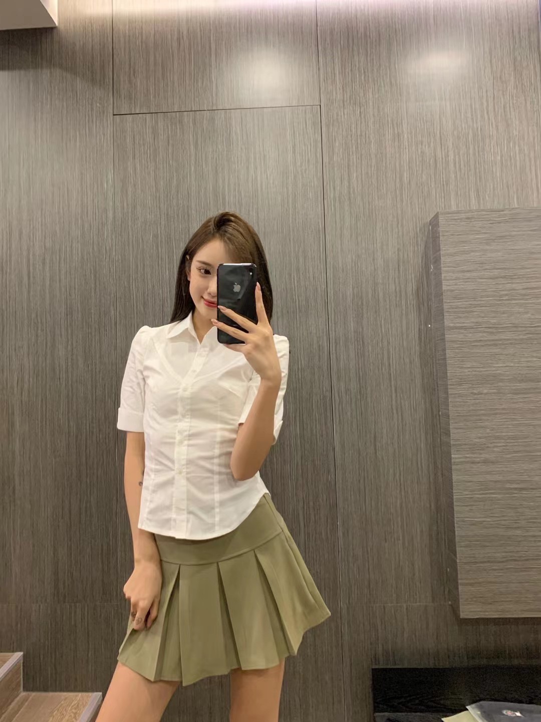 衬衫翻领短袖修身高腰百褶